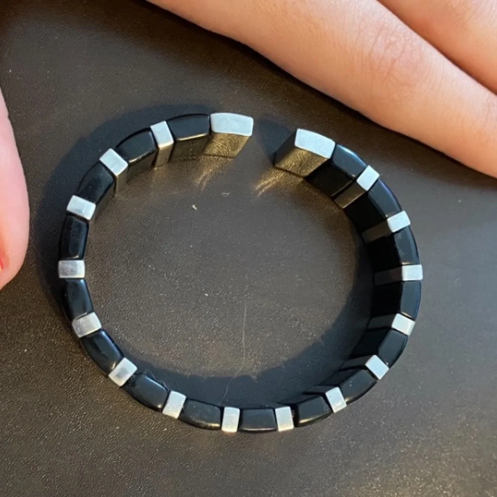 Dior Bracelet (Bangle) from UAE 🇦🇪 - Picture 3 of 4